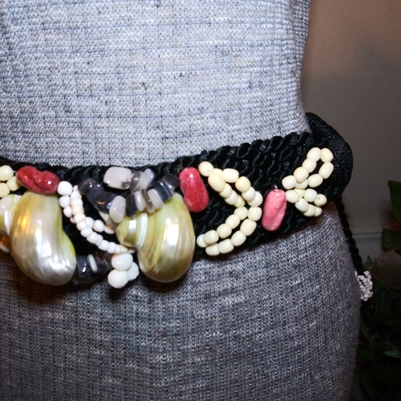 Vintage Black Cord Woven Belt With Shell & Coral Bead Decoration - Picture 4 of 11